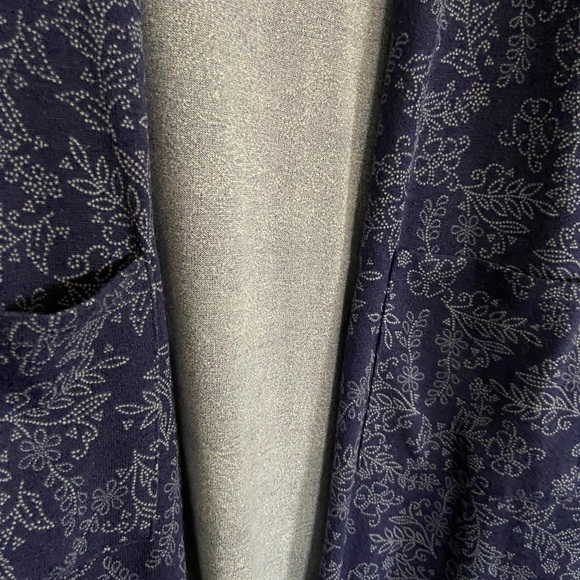 Large Sarah - Picture 2 of 3